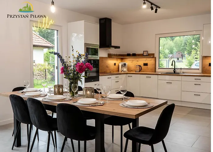 Przystan Pilawa Z Prywatnym Basenem Borne Sulinowo