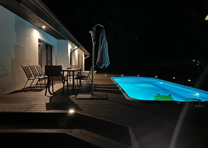 Przystan Pilawa Z Prywatnym Basenem فيلة *